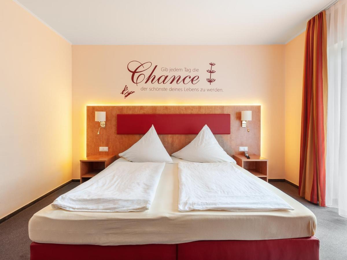 باد شونبورن Hotel Haefner المظهر الخارجي الصورة