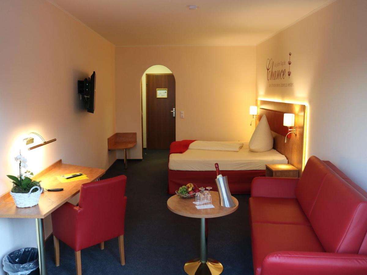 باد شونبورن Hotel Haefner المظهر الخارجي الصورة
